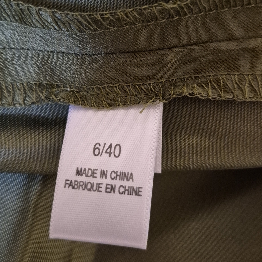 Vera Wang Olive Green Dress with Black Accents - Picture 7 of 9